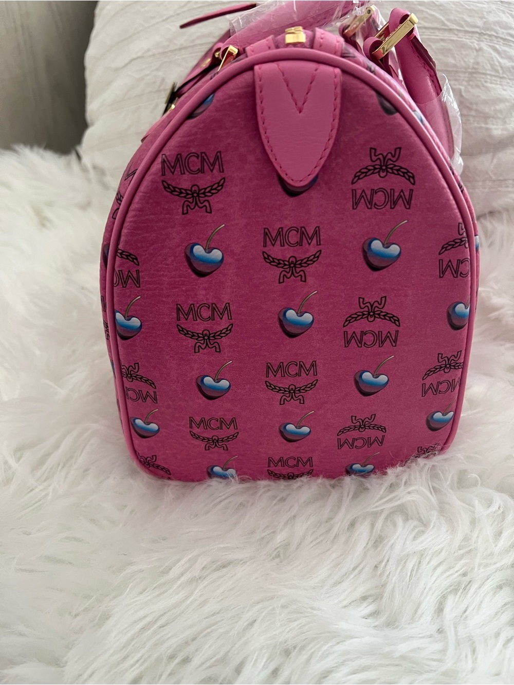 BRAND NEW WITH TAGS MCM Pink RARE Heart Logo Speedy Style w/ Matching Wallet - Picture 5 of 16